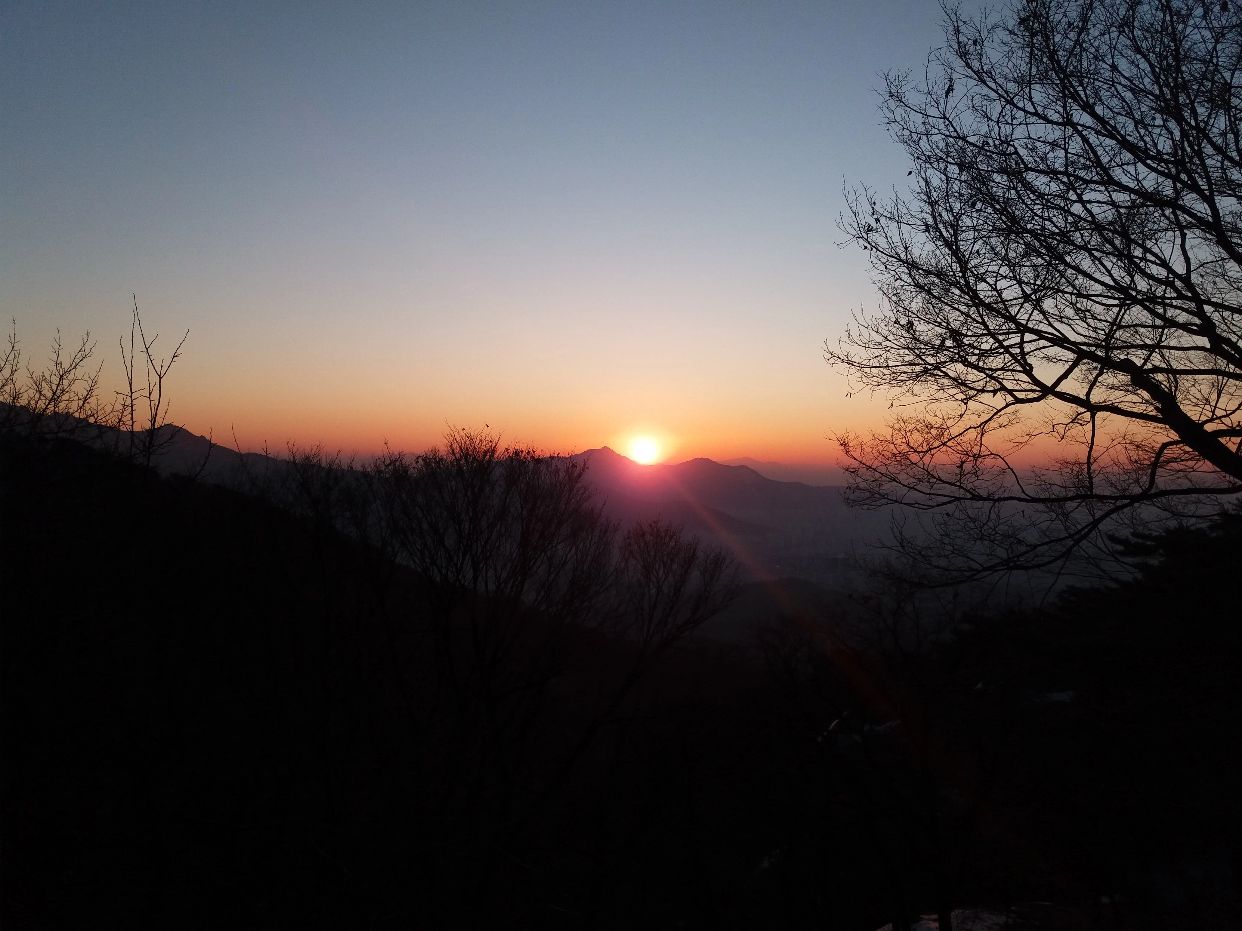 도봉산 천축사의 해돋이