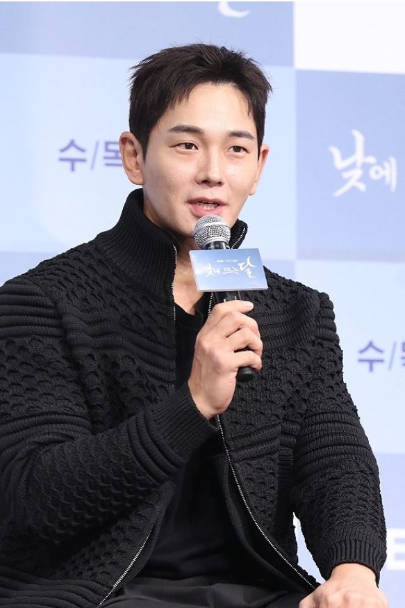 온주완 나이