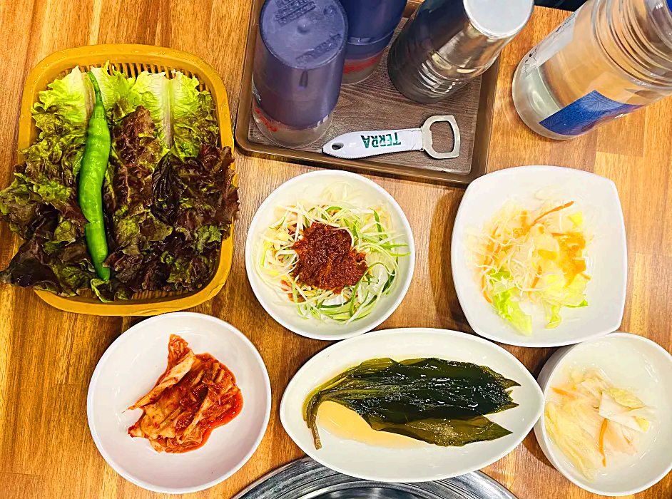 선운산숯불갈비 기본상차림