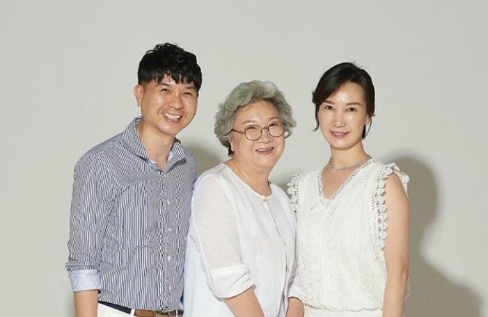 박수홍 엄마 아빠 친형 형수 김다예 결혼 딸 고양이 다홍 부모 근황 프로필