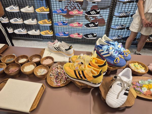 아디다스 커스터마이징 서비스