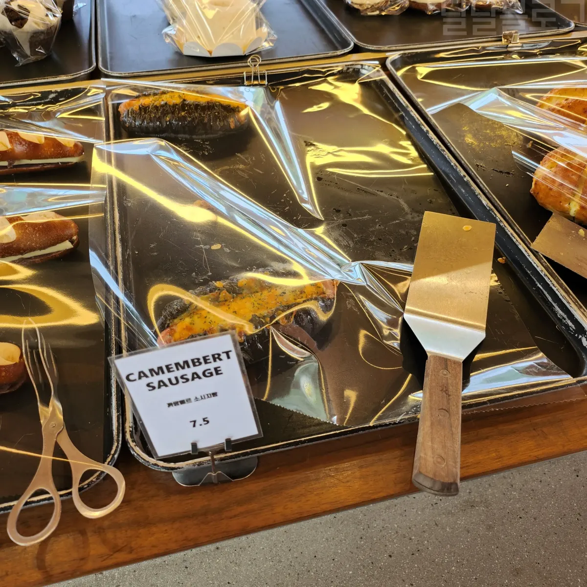 가평-양떼목장-카페-빵-까망베르-소세지빵