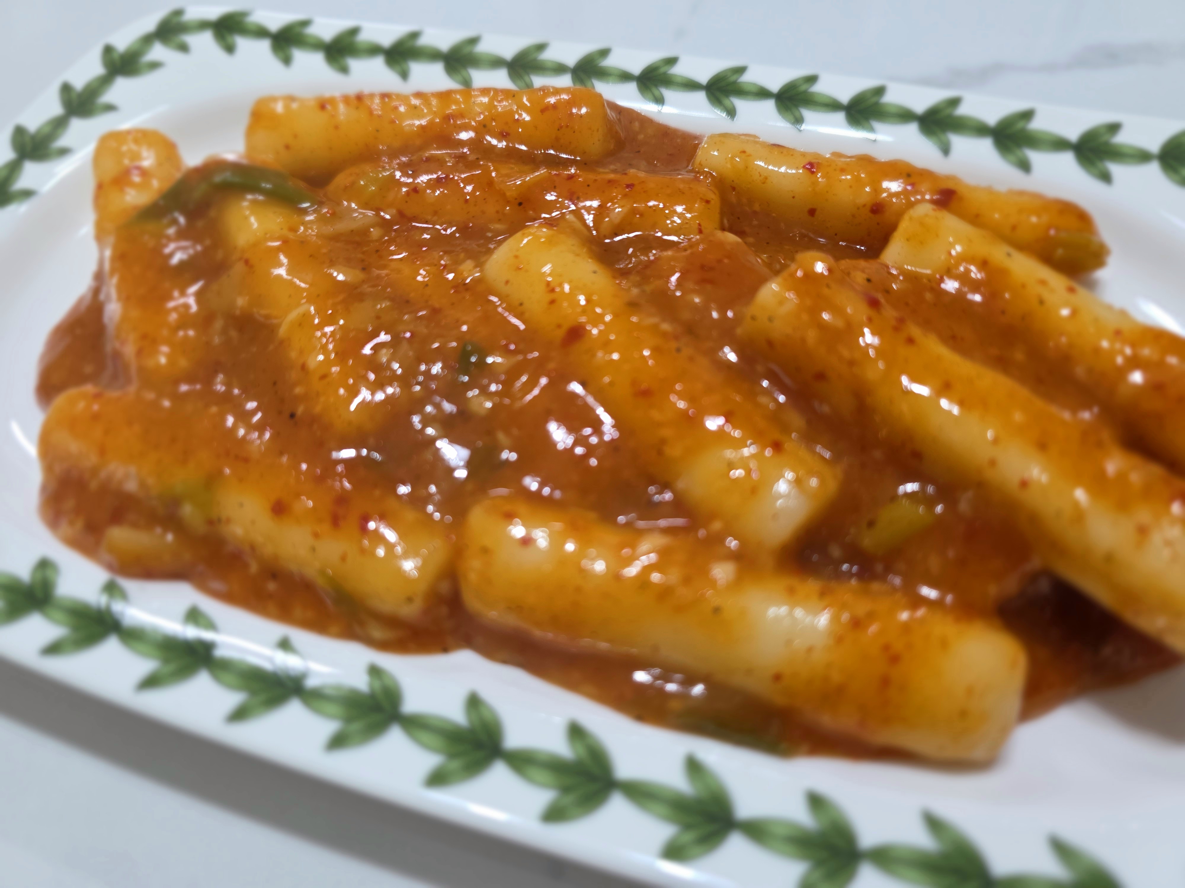 접시에-예쁘게-담았어요.