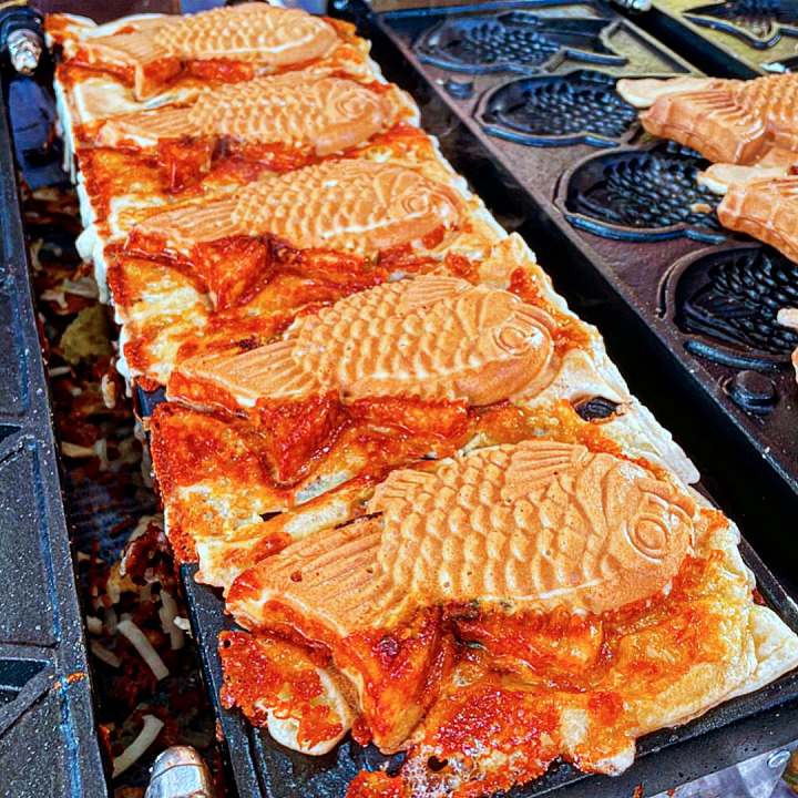 생방송오늘저녁 종로 광장시장 웨이팅은 기본 줄 서는 맛집 팥 크림치즈 고구마 피자 붕어빵 맛집 추천