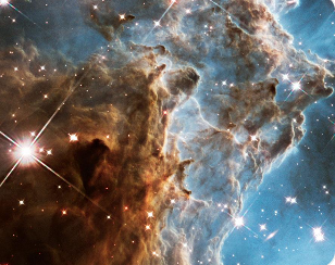 우주먼지와 가스로 이루어진 별 탄생 지역 성운