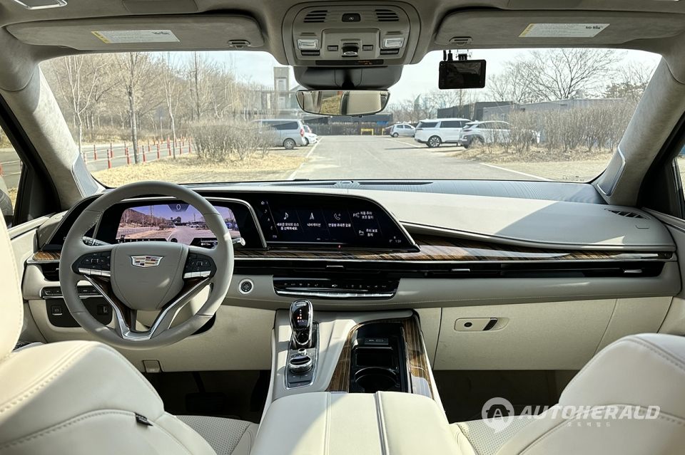 캐딜락 에스컬레이드