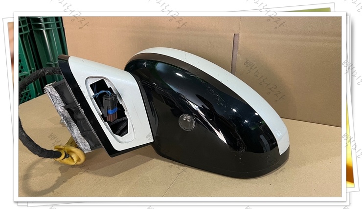 시트로엥 DS5 중고 사이드미러 하단부