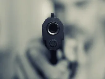 총맞는걸 본 꿈 다른 사람이 총에 맞아 죽는 꿈 사람들이 총맞아 죽는 꿈 해몽 풀이집_8