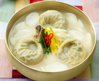 만두국