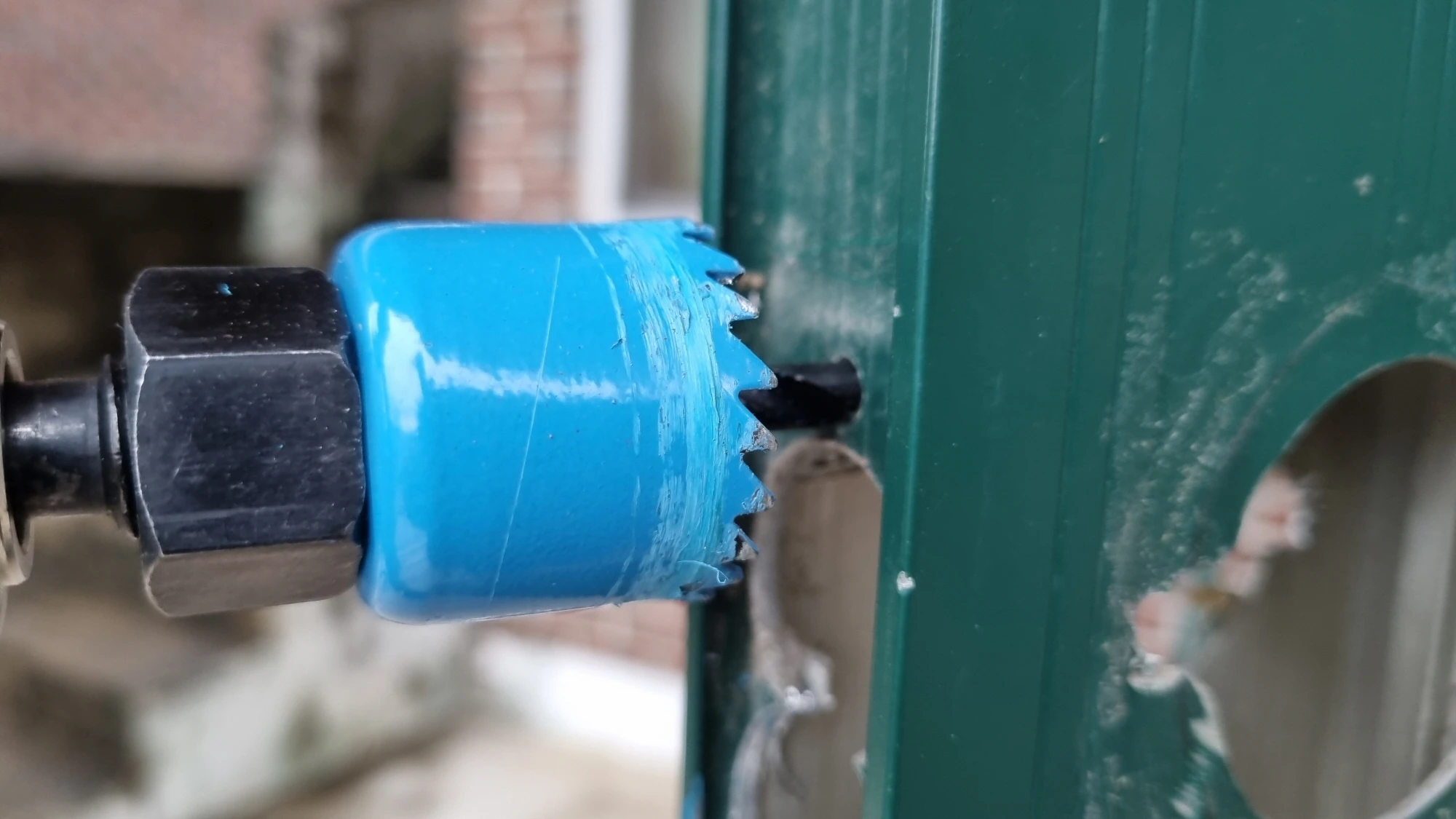 모티스 설치공간 만드는 모습