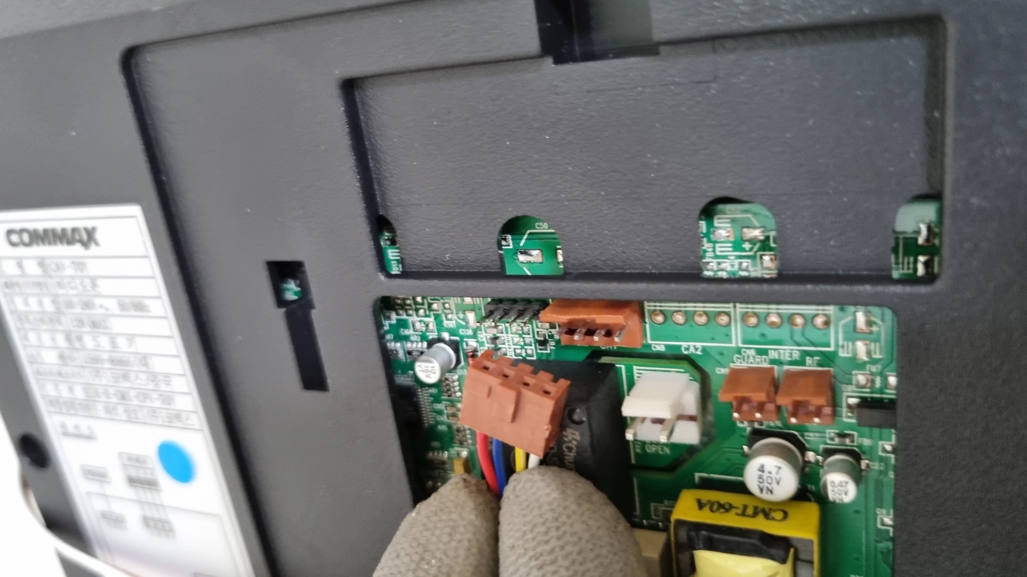 비디오폰 잭 연결 모습