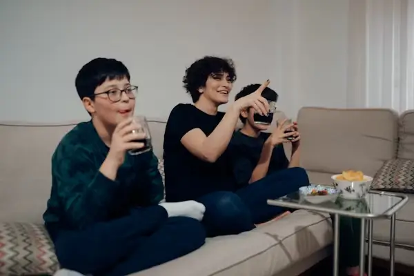 2025 추석 TV 편성표 &amp;#124; 명절 특집 영화&middot;예능 프로그램 안내