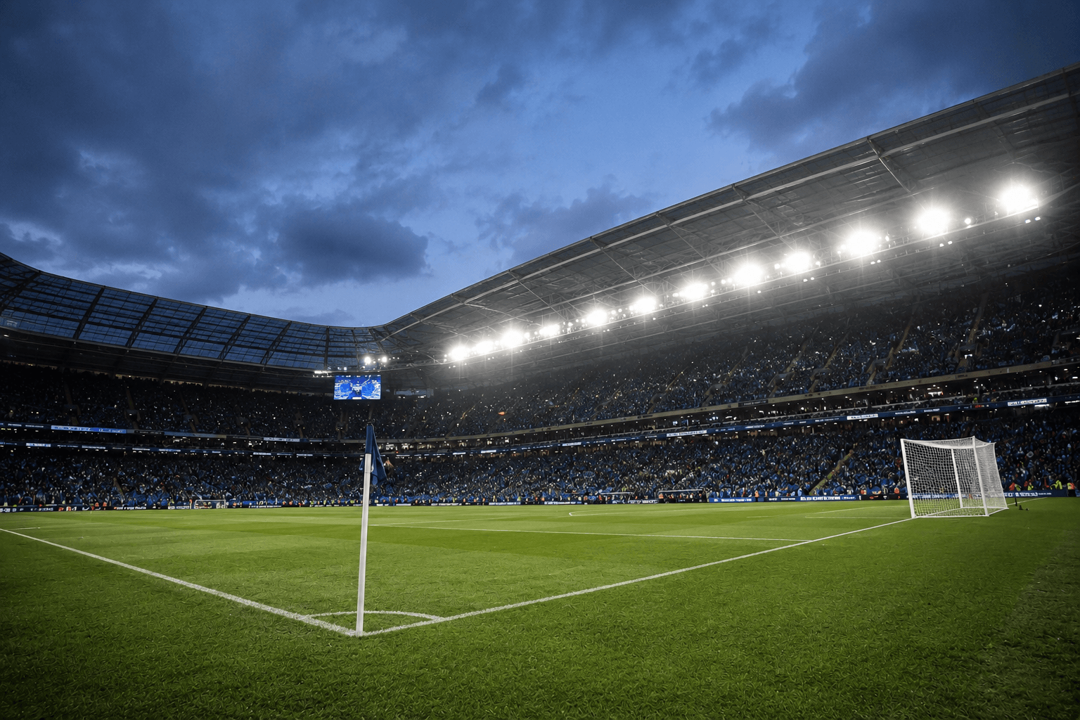프리미어리그 빅매치를 앞둔 대형 축구 경기장 전경
