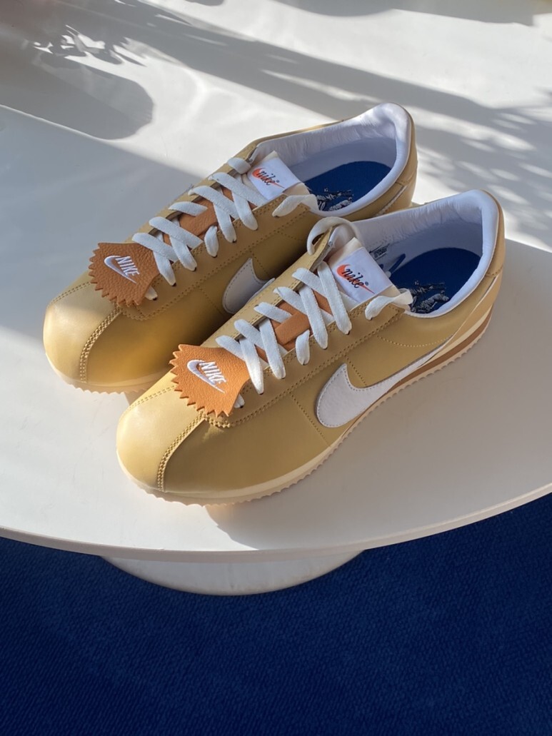 나이키 코르테즈 23 SE(FD0400-725)