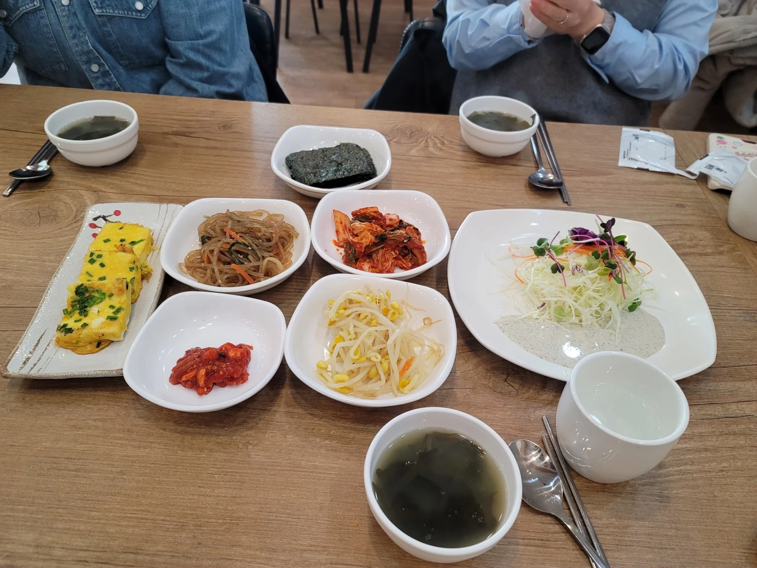 일산 애니골 맛집 어라 밑반찬