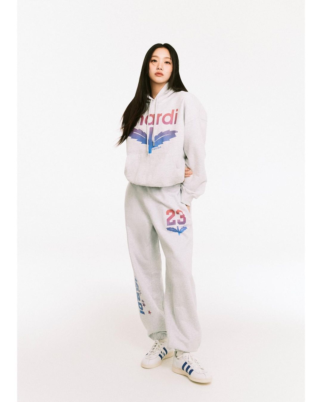 봄 느낌 물씬나는 김고은의 mardi mercredi 화보