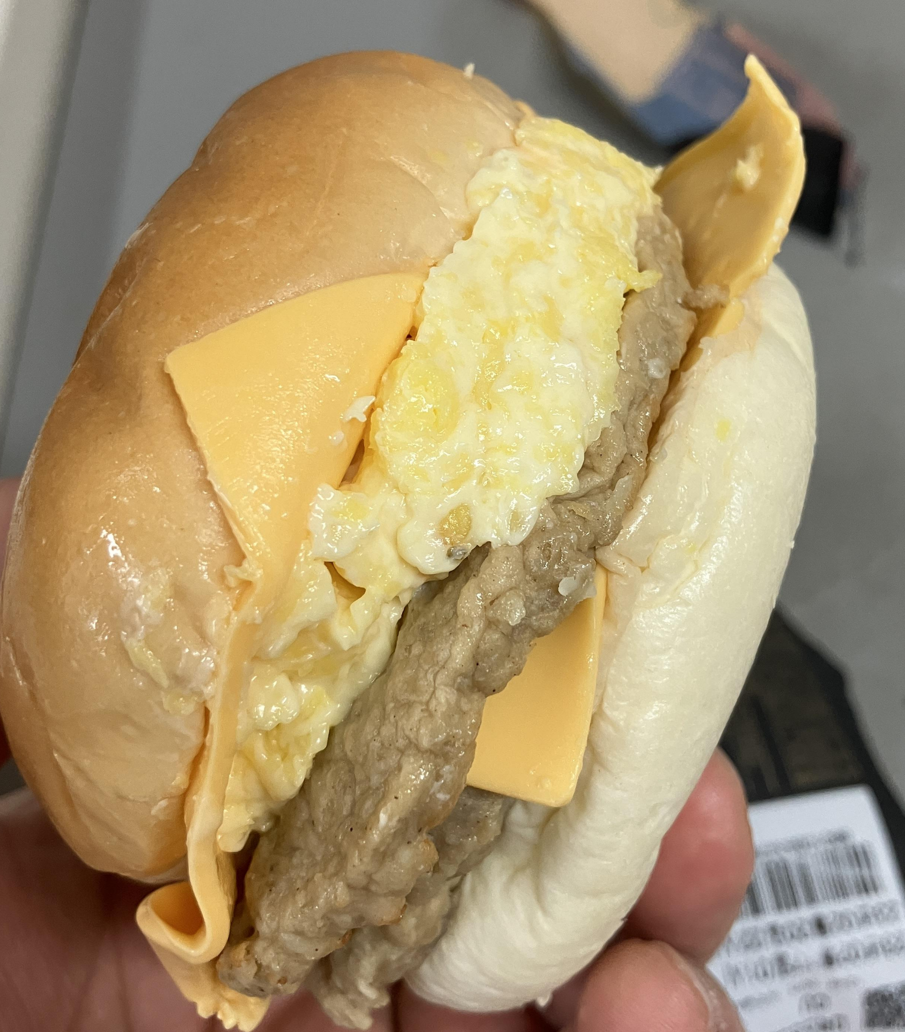 편의점햄버거 디럭스 스크램블 치즈버거 내돈내먹 