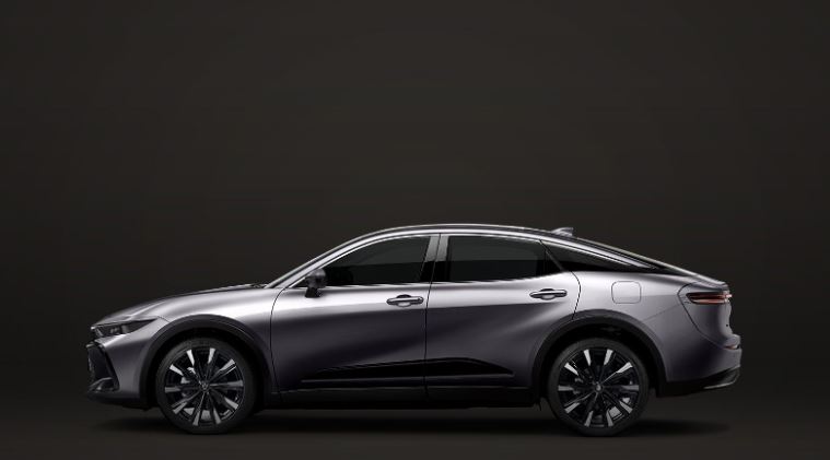 토요타 크라운 신형 실루엣