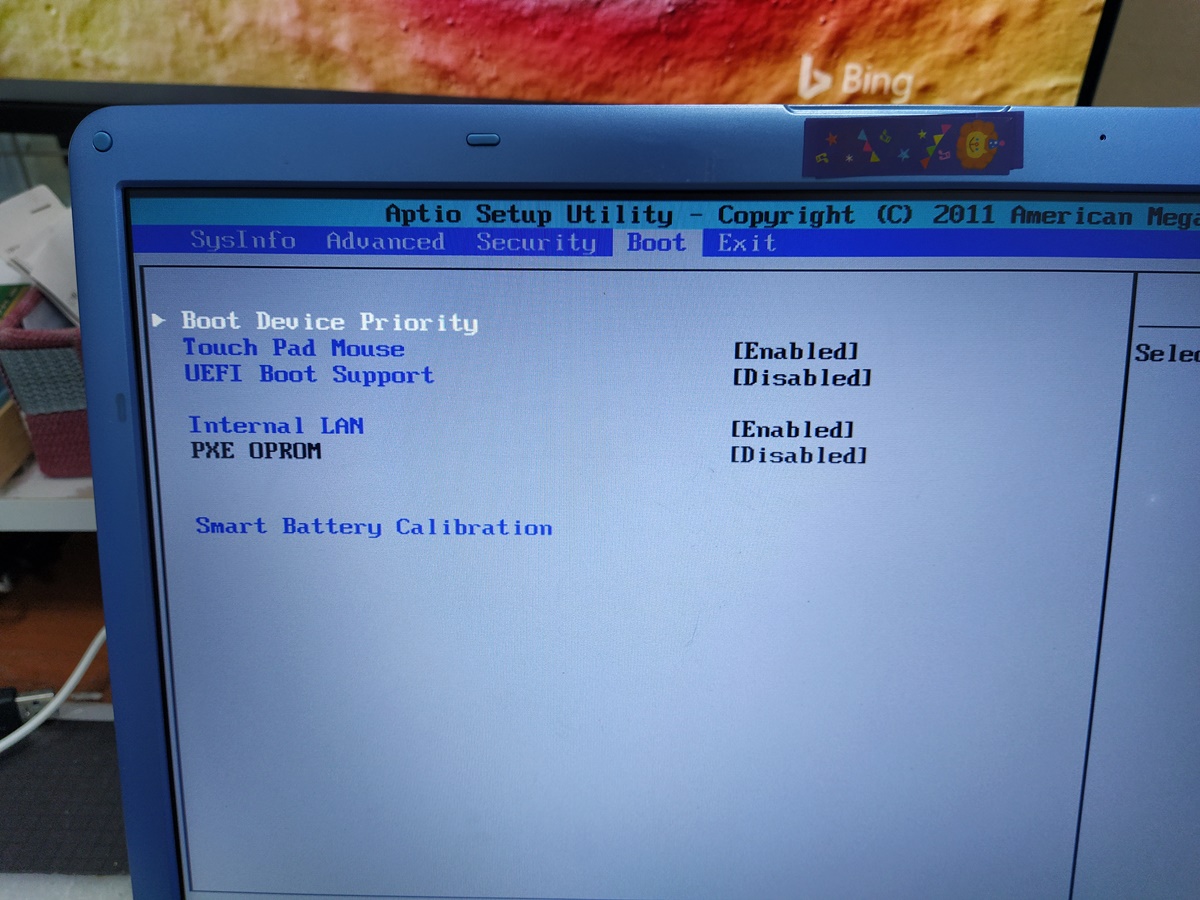 노트북 메인보드 설정값을 초기값으로 돌려서 윈도우10 설치 진행