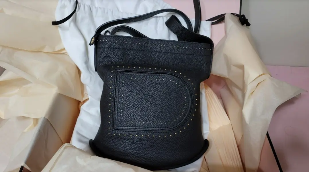 델보 핀 데일리 스터드백 구입후기 사진8