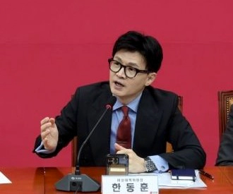 한동훈 비대위원장의 숨막히는 김건희 리스크