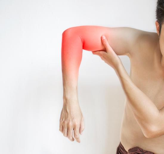 팔꿈치 건염(Tendinitis): 원인, 증상, 치료 및 관리