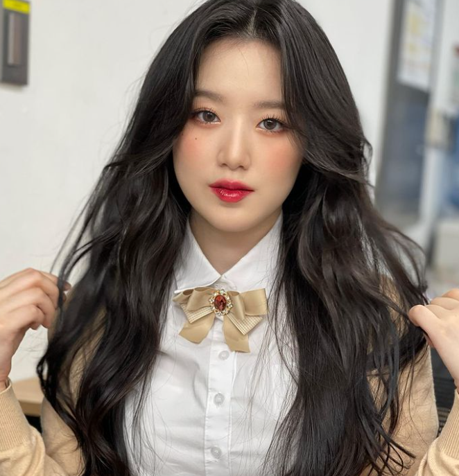 슈화 여자아이들 나이 프로필 인스타 키 다리 화보 과거 레전드 국적 쌩얼