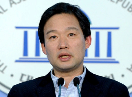 신지호 프로필 나이 고향 학력 국회의원 경력 페이스북 유튜브