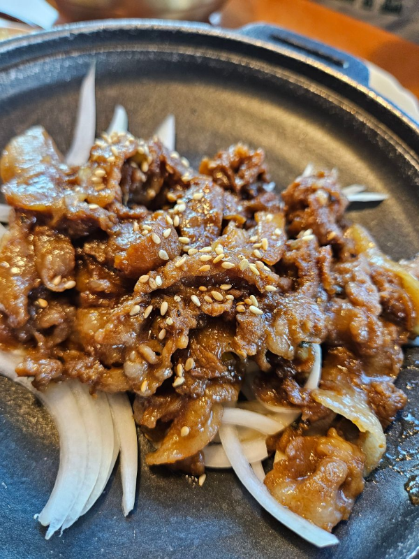 봄이보리밥 돼지갈비