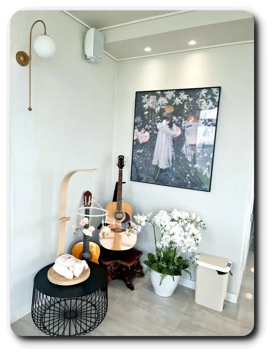 카페내부-소품-기타-인형-화분