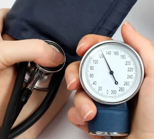 갑자기 혈압이 높아지는 이유는 이것들 때문