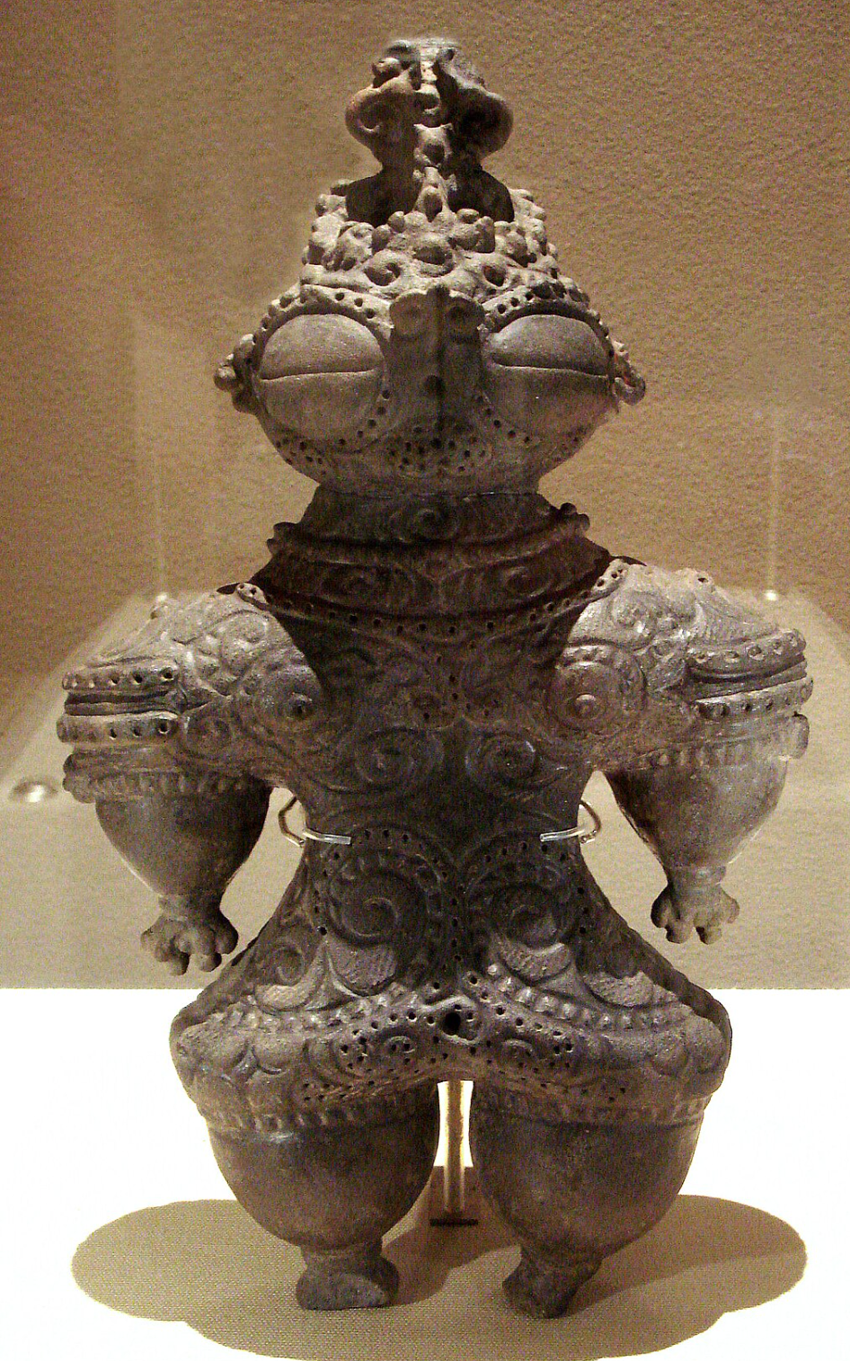 역사학자들을 혼란에 빠뜨린 희귀한 유물과 그 미스터리