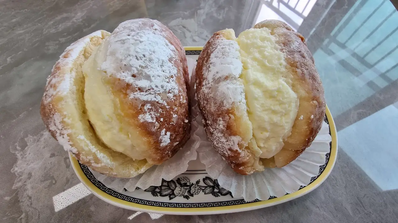 대표메뉴 우유크림도넛