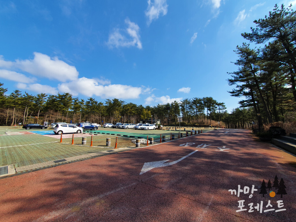 붉은 오름 주차장