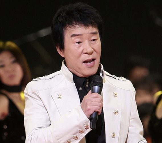 송대관 태진아 눈물 영결식 치매 아내 사망 애도 해뜰날