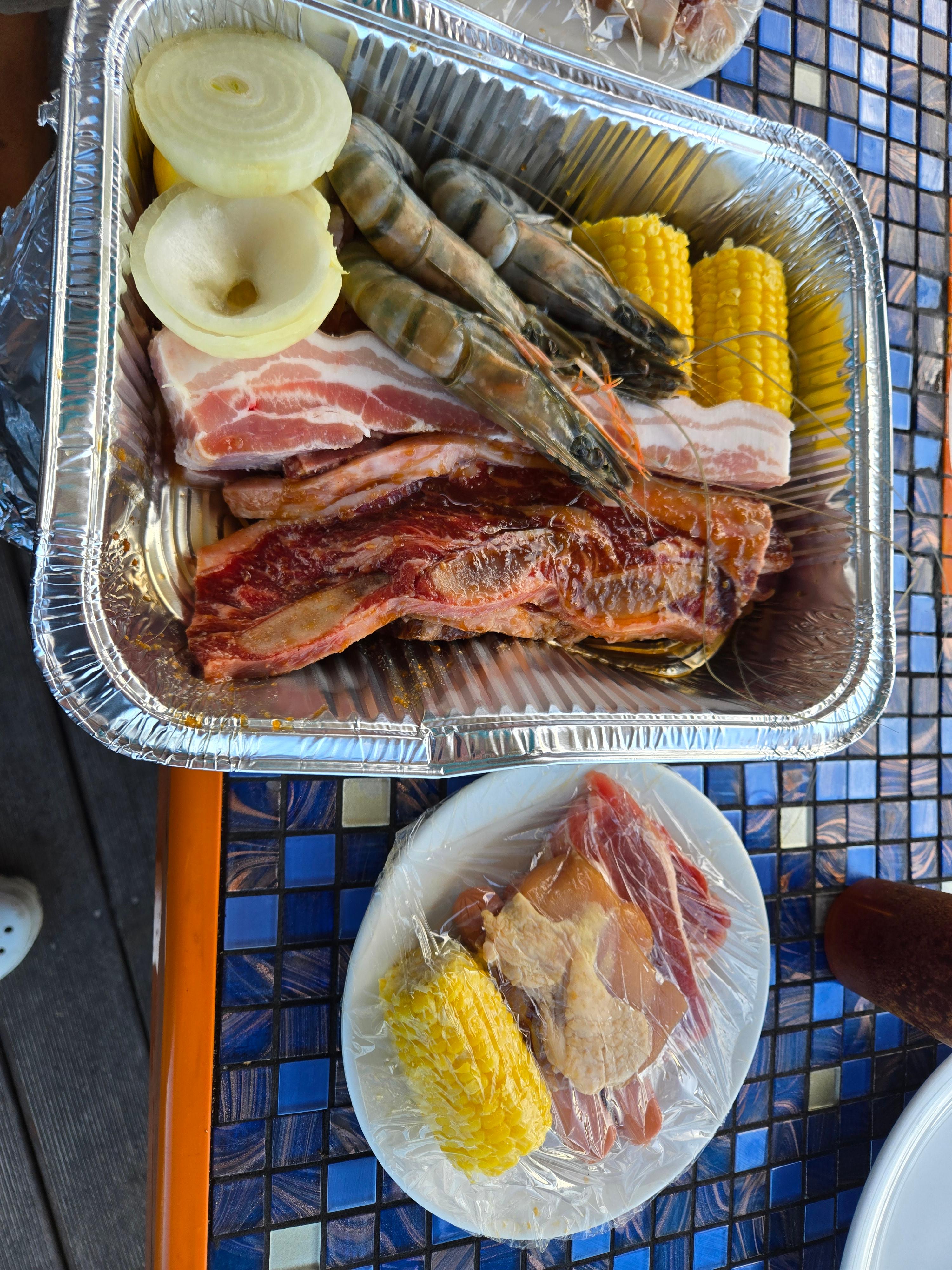 괌 PIC 선셋비비큐 재료 제공