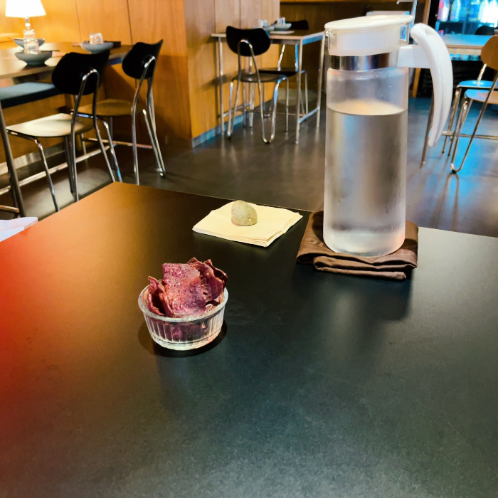 테이블 기본 세팅