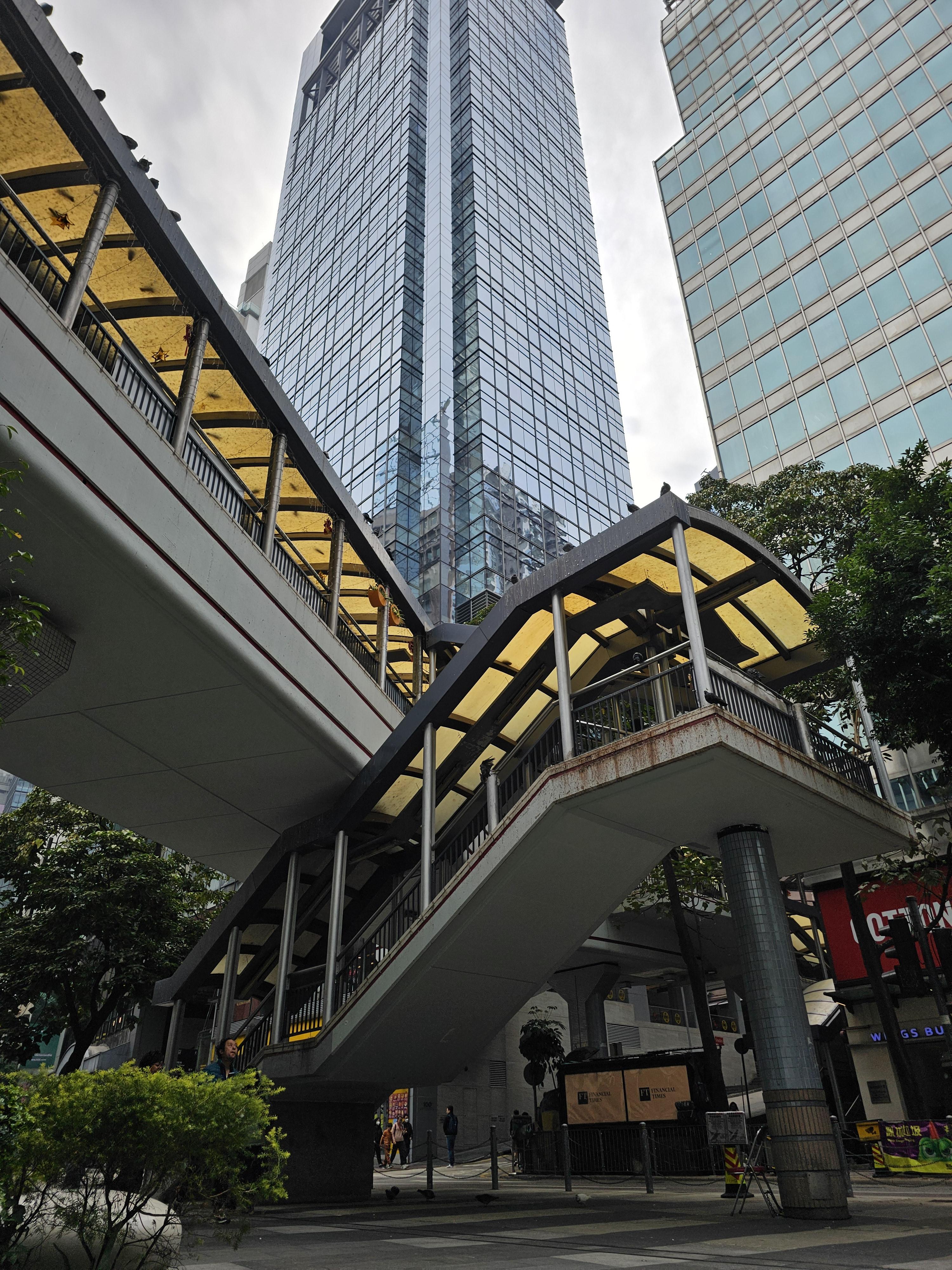 미드레벨 에스컬레이터 (Mid-Levels Escalator)