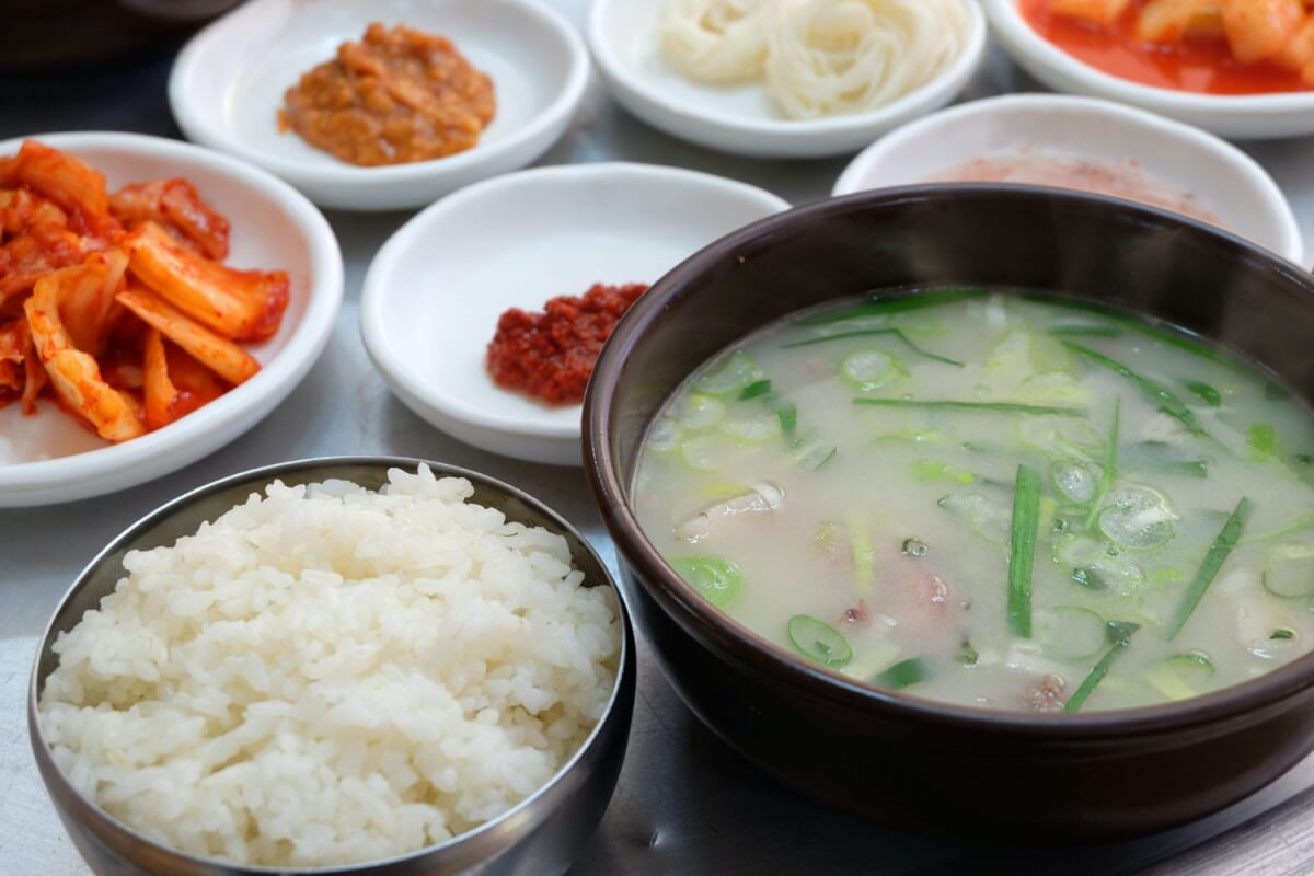 공기를-많이-흡입하게되는-국밥