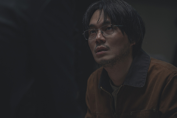 배우 류경수가 넷플릭스 시리즈 '선산'에서 열연을 펼치고 있다. [사진=넷플릭스]