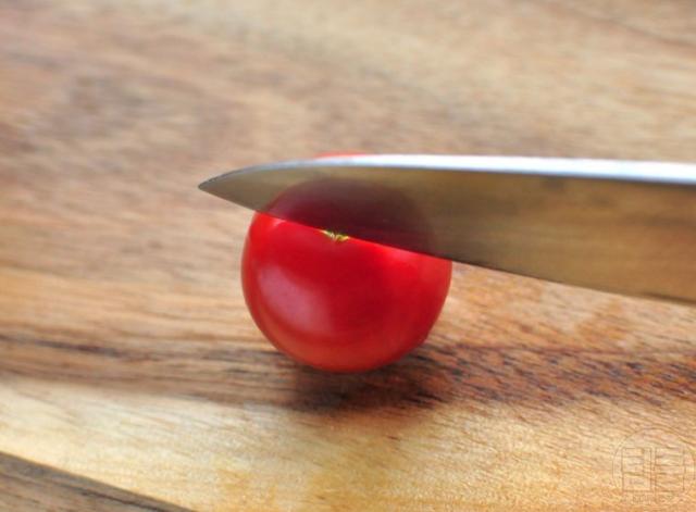 방울토마토 자르는법 칼