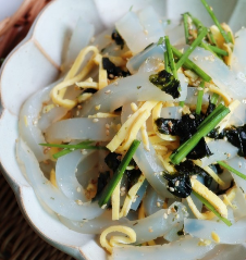 청포묵 김가루무침