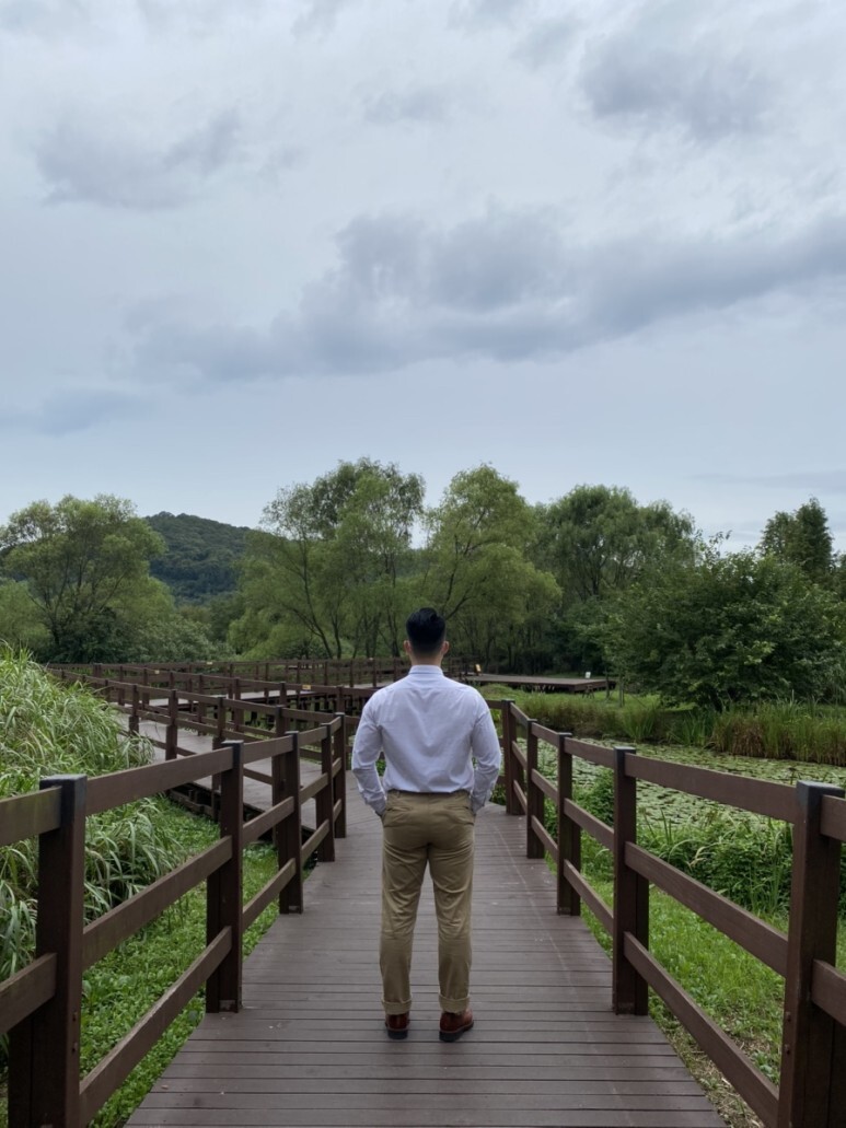 데일리 룩(오뭘입)_비슬로우스탠다드 자켓, 유니클로 셔츠, 보세 넥타이, 유니클로 치노팬츠, 스테파노로시 와이팁구두, 꿀조합스타일링, OOTD