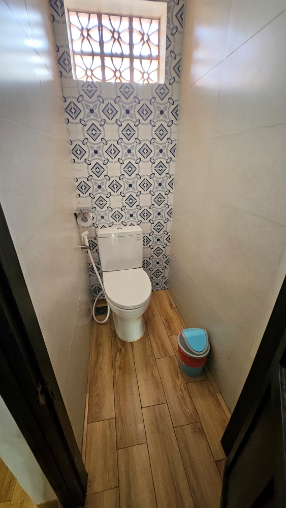 미뇽호텔 객실 변기