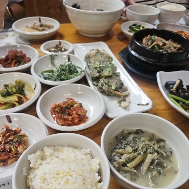 봉화-산골밥상-산수유길사이로