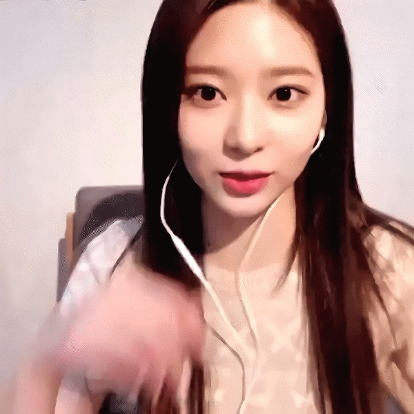 윙크는 너무 어려워요