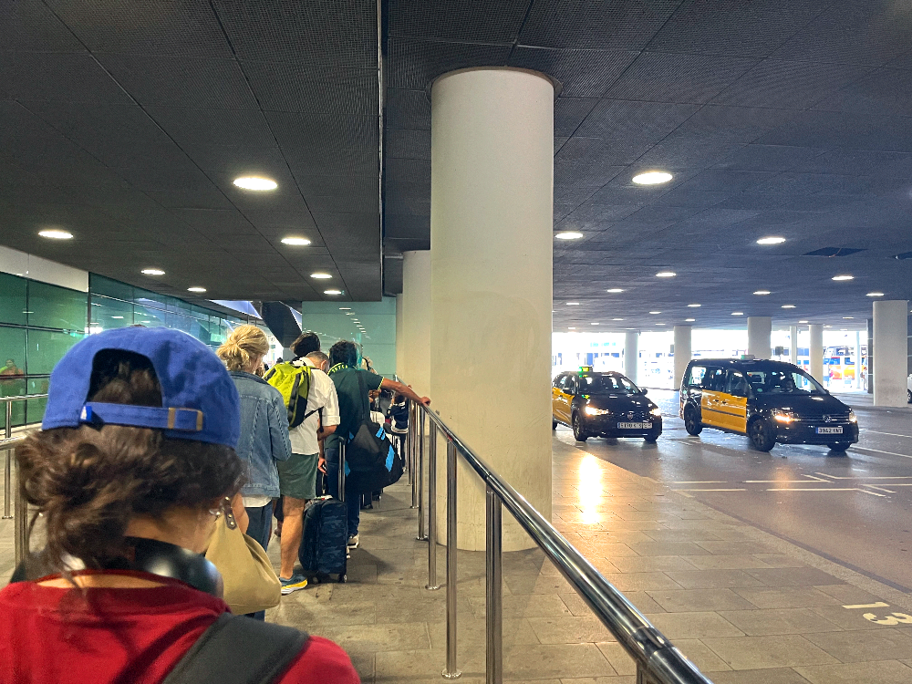 바르셀로나 공항 택시 대기줄