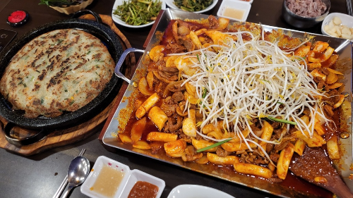 고수의 부엌 오리 요리 남양주 천하장사 오리로스 백숙 오리주물럭 장아찌