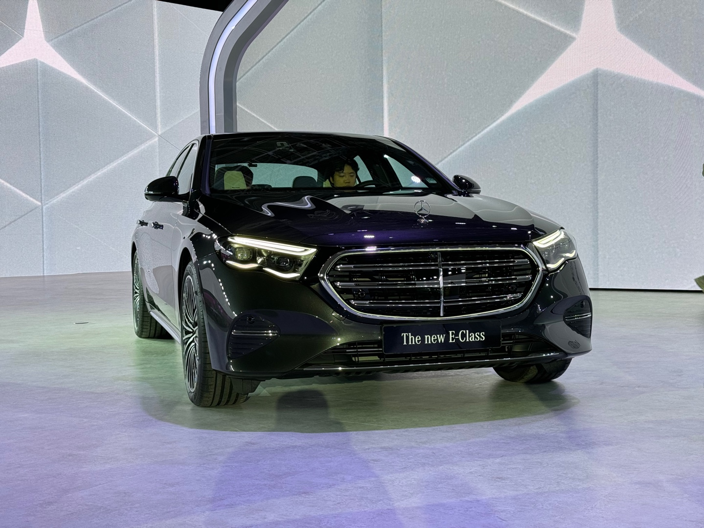 메르세데스-벤츠 더 뉴 E클래스(W214)