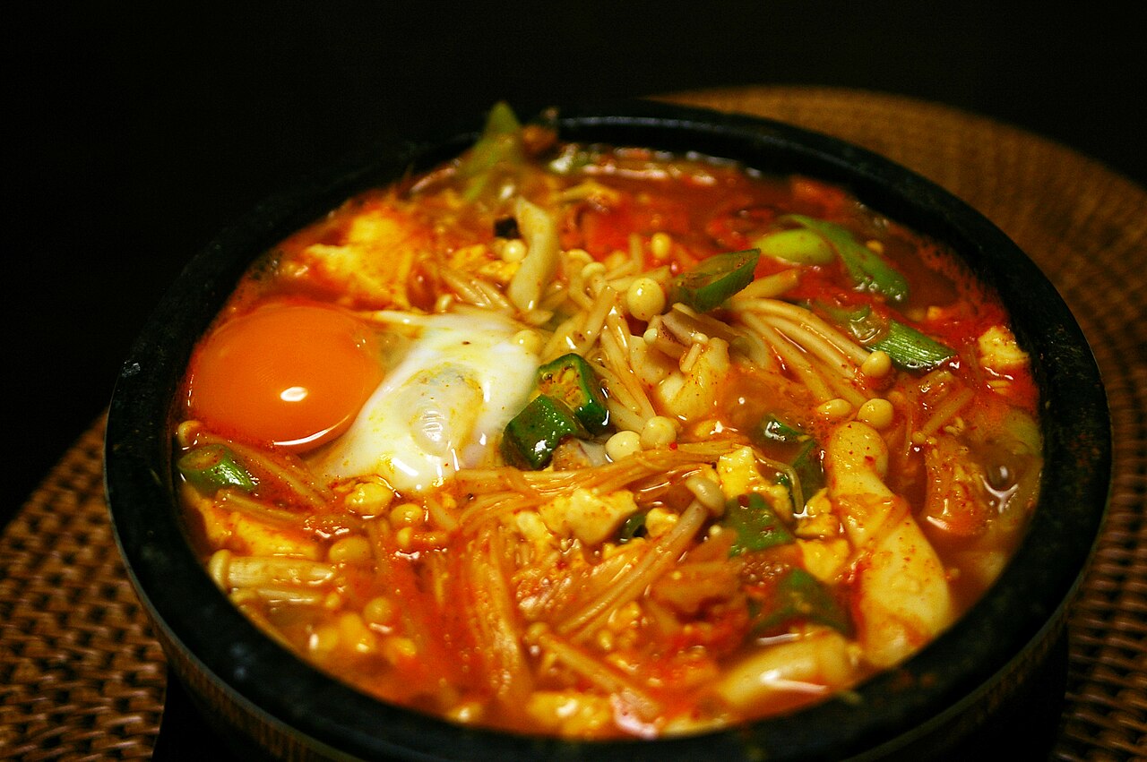 순두부찌개 예시 사진